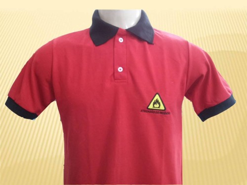 Confecção camisa polo